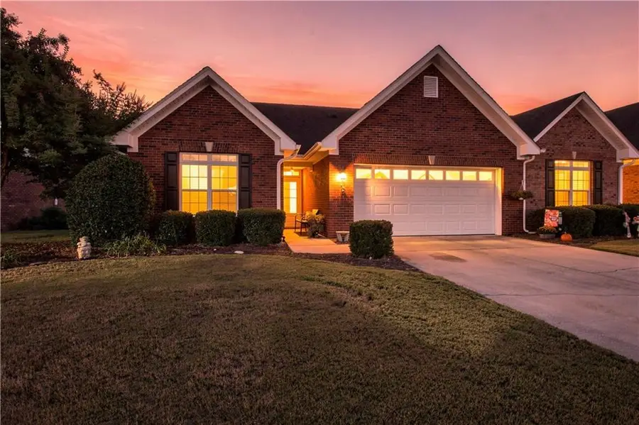 131 Regency Row Sw, Calhoun, GA 30701 - #2