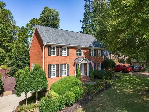 129 N Lakeside Drive Nw, Kennesaw, GA 30144