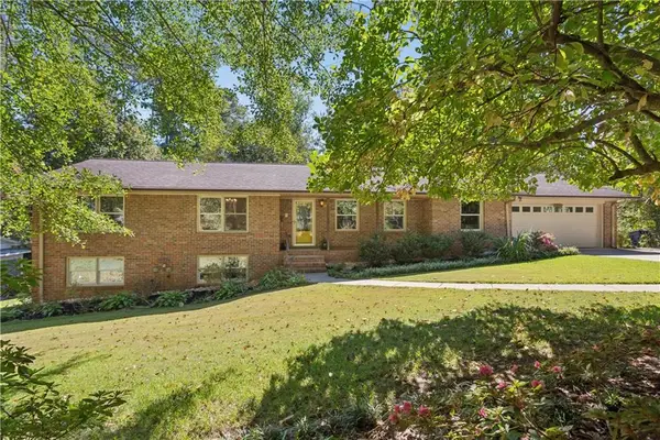 2458 Emory Lane Ne, Marietta, GA 30068