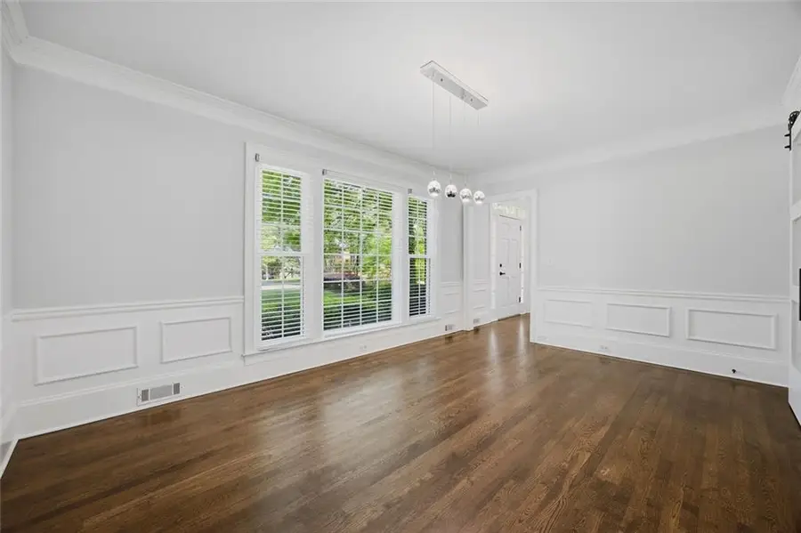 7525 S Spalding Lake Drive, Sandy Springs, GA 30350 - #3