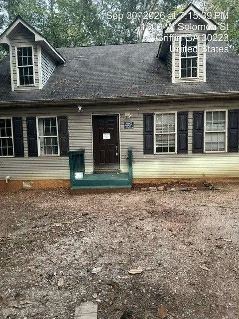 1303 W Solomon St, Griffin, GA 30223