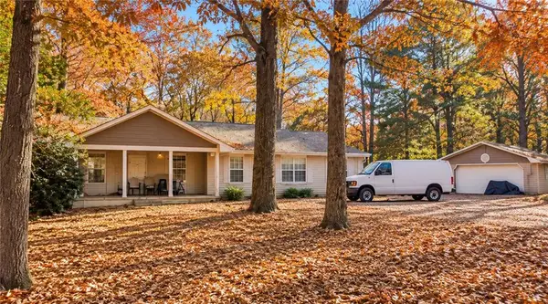 2064 Killian Hill Road, Snellville, GA 30039