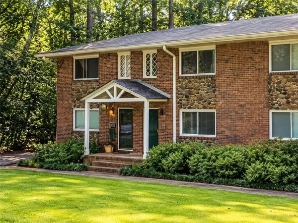 2412 Peachwood #2 Circle Ne, Atlanta, GA 30345