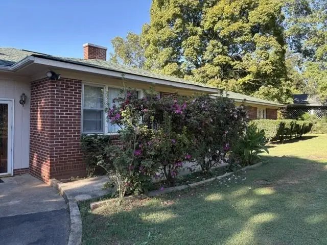 300 E Belmont Dr, Calhoun, GA 30701 - #2