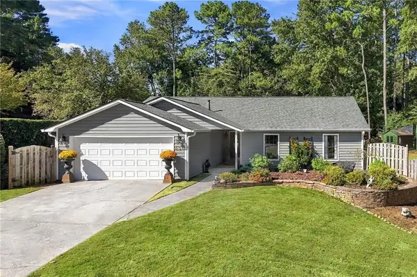 400 N Kimberly Court, Roswell, GA 30076