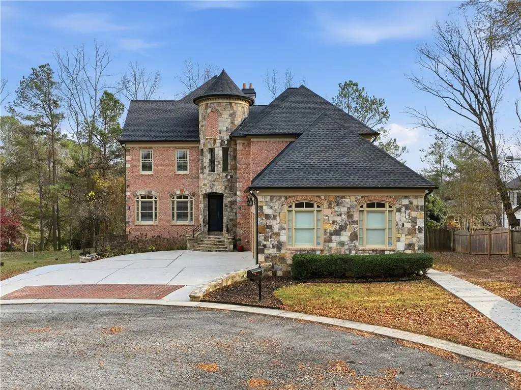 7611 Regency Circle, Sandy Springs, GA 30350 - #1