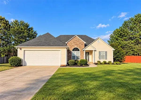 713 Manor Ridge Drive, Loganville, GA 30052