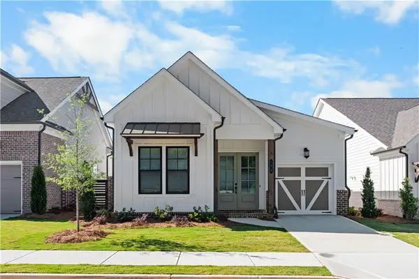 677 Beechwood Way, Hoschton, GA 30548