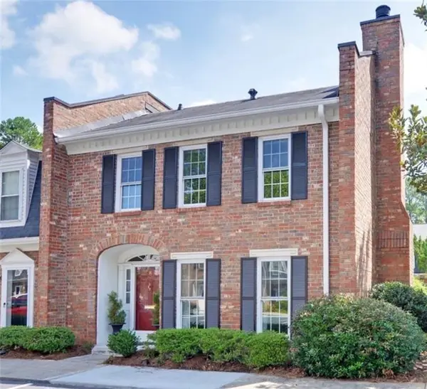 16 Palace Green Place Nw, Atlanta, GA 30318