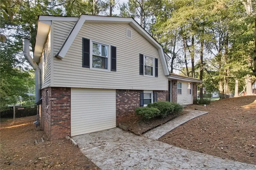 1049 Soapstone Lane, Riverdale, GA 30296 - #2