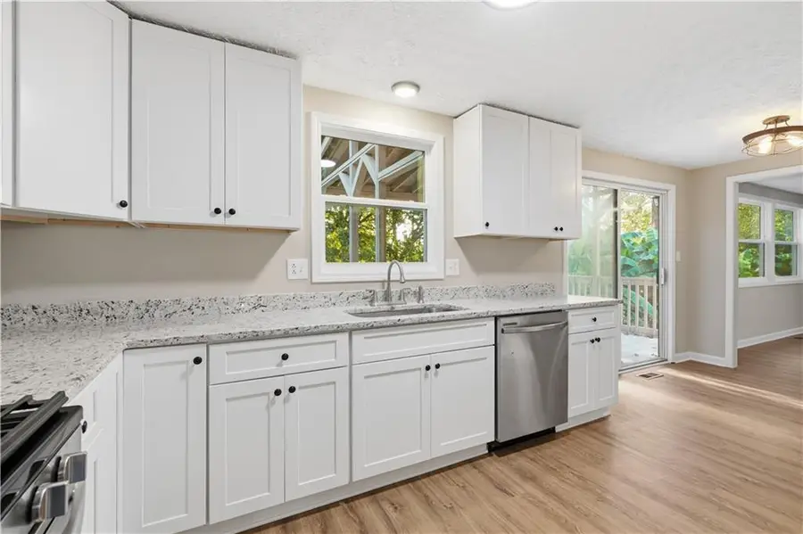 1455 Parkmont Drive, Roswell, GA 30076 - #2