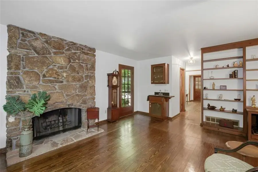 395 Nottingham Drive, Marietta, GA 30066 - #2