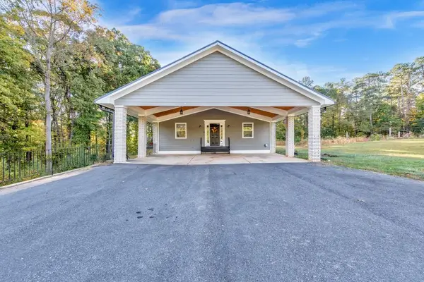 634 Swan Lake Road, Stockbridge, GA 30281