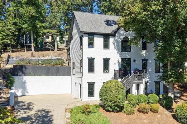 1040 Laurel Valley Drive Sw, Marietta, GA 30064