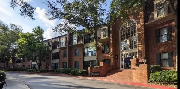 26303 Plantation Drive Ne, Atlanta, GA 30324