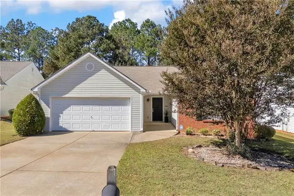 1040 Meadow Walk Avenue, Lawrenceville, GA 30044