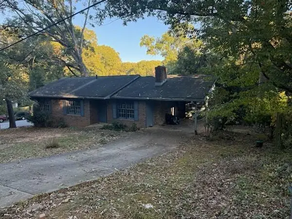 1682 Lakeview Circle, Gainesville, GA 30501