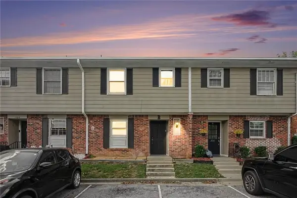 2100 Kings Gate Circle #8B, Snellville, GA 30078