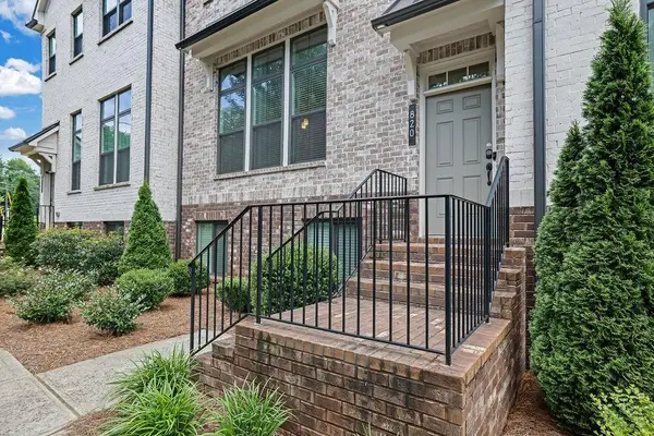 820 Fairview Circle, Roswell, GA 30076