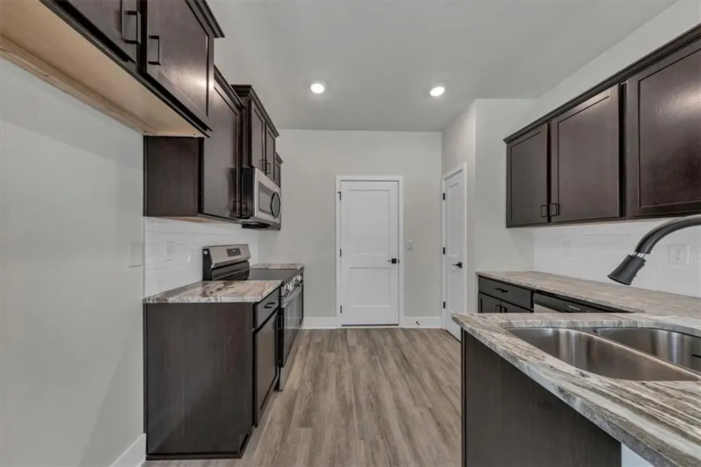 146 Chaucer Lane, Carrollton, GA 30117 - #1