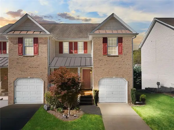 566 Fox Creek Crossing, Woodstock, GA 30188