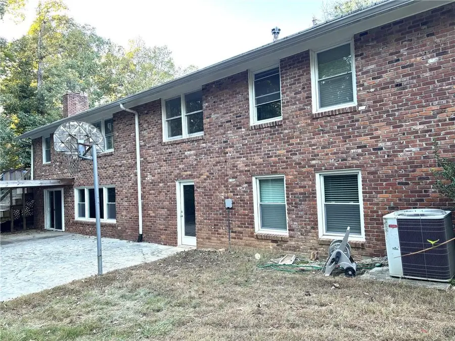 345 Ridgeview Trail, Sandy Springs, GA 30328 - #2