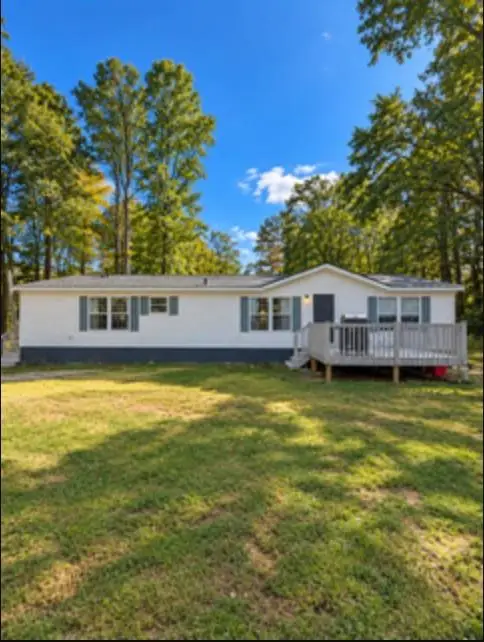 129 Holly Creek Drive, Carrollton, GA 30116