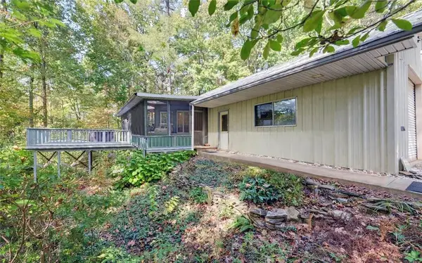 215 Avery Trail, Dahlonega, GA 30533