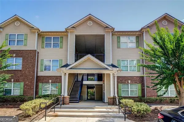 12101 Fairington Ridge Circle, Lithonia, GA 30038