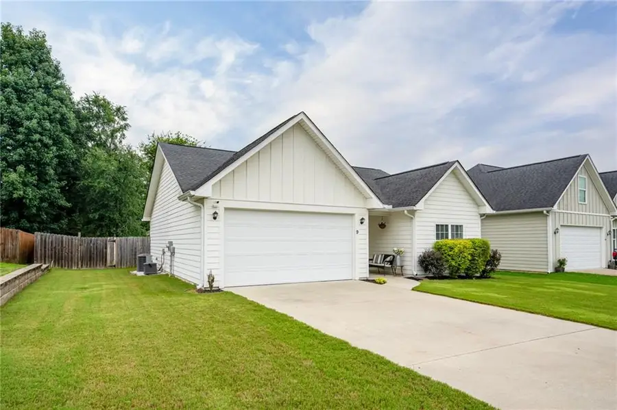 9 Applewood Drive, Rome, GA 30165 - #3