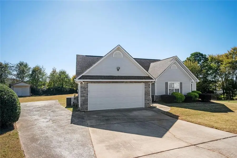 3550 Stagecoach Pass, Ellenwood, GA 30294 - #3