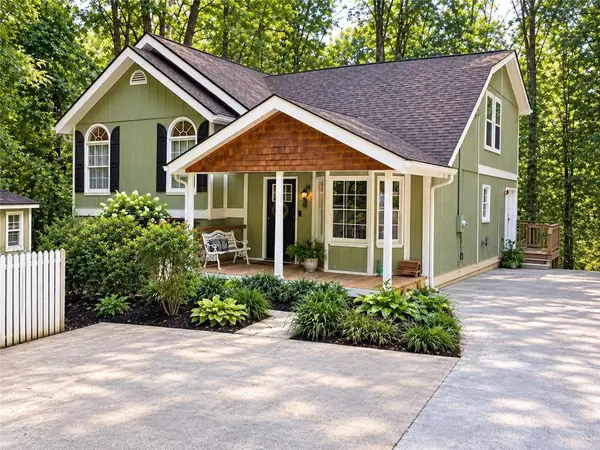 150 Silver Fox Drive, Dawsonville, GA 30534