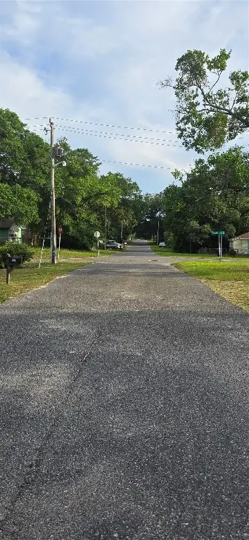 305 N 10th Street, Fernandina Beach, FL 32034 - #1