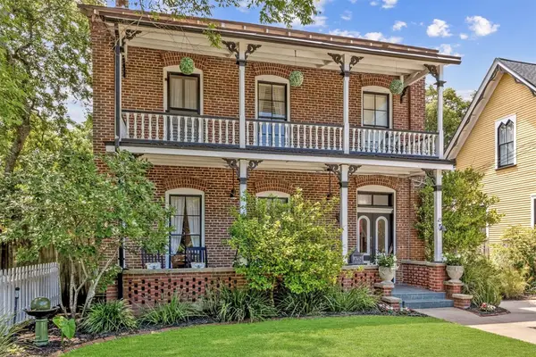 23 S 7th Street, Fernandina Beach, FL 32034