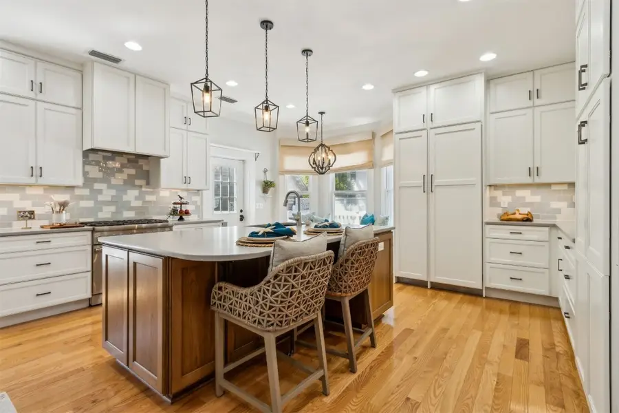 111 S 6th Street, Fernandina Beach, FL 32034 - Image #2