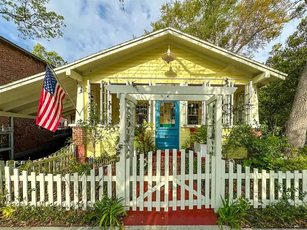 27 S 5th Street, Fernandina Beach, FL 32034