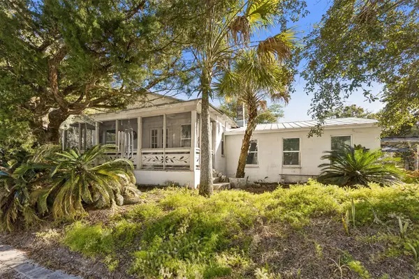 1012 Ladies Street, Fernandina Beach, FL 32097