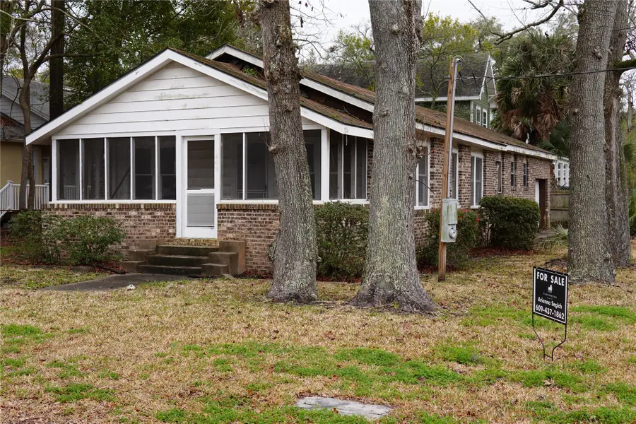 402 Cedar Street, Fernandina Beach, FL 32034 - #2