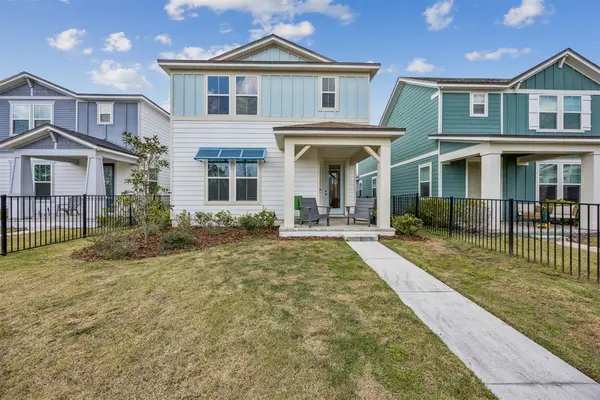 236 Hawthorn Park Circle, Yulee, FL 32097