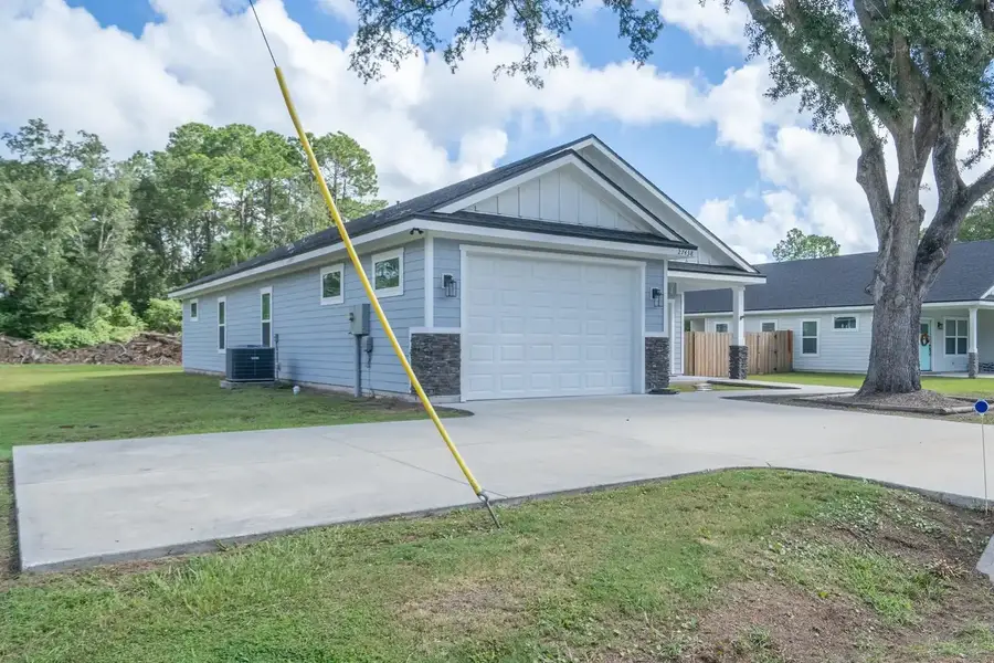 27438 W 4th Avenue, Hilliard, FL 32046 - #3