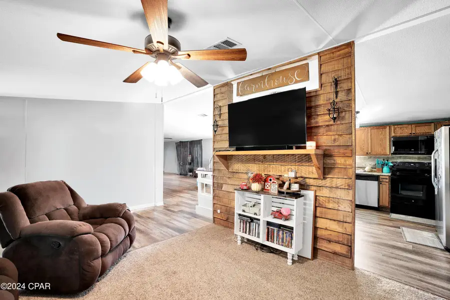 17011 Roll O Home Road, Fountain, FL 32438 - Image #3