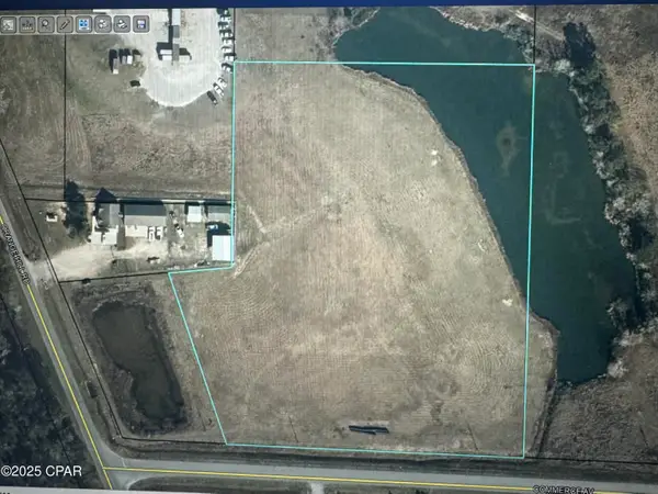 000 Commerce Avenue, Chipley, FL 32428