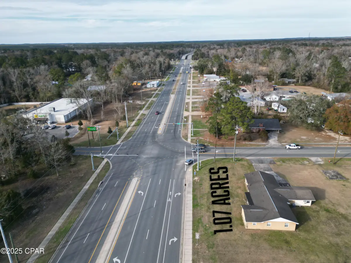 2902 Moss Hill Road, Vernon, FL 32462 - Image #1