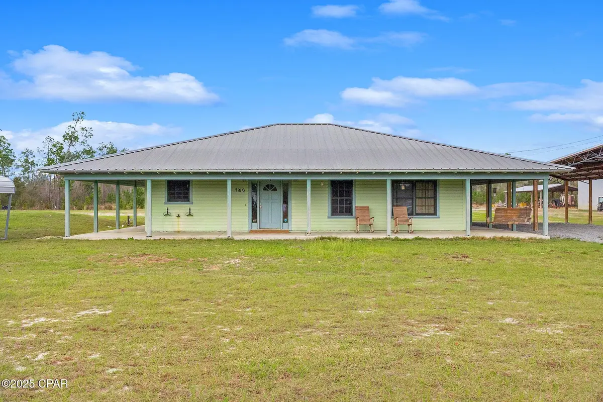 7910 Gadsden Avenue, Southport, FL 32409 - Image #1