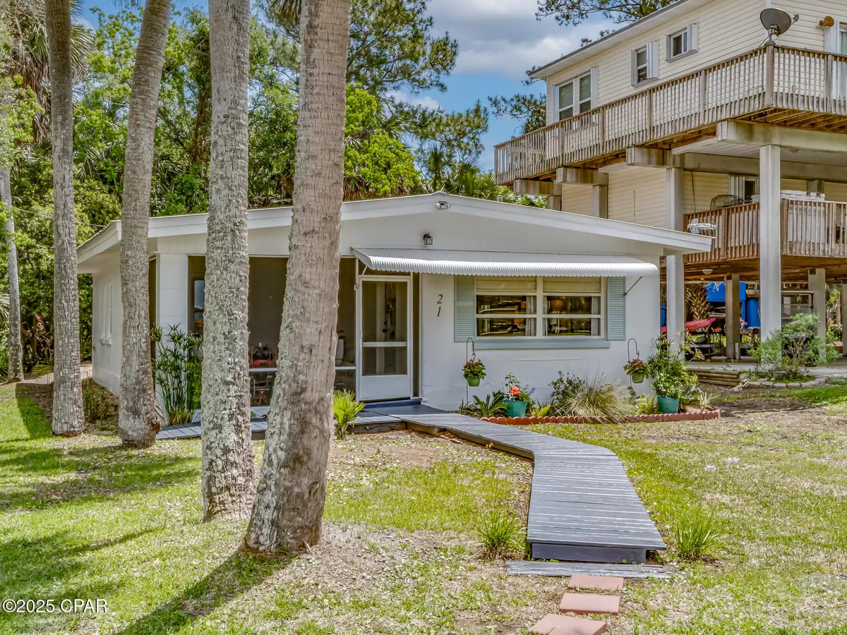 21 W West Point Dr., Crawfordville, FL 32327 - Image #1