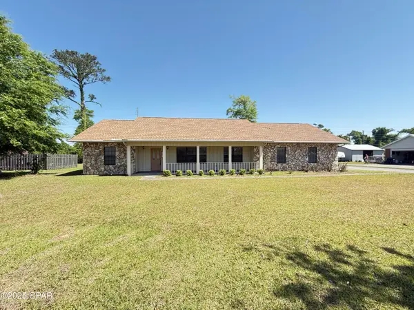 5141 Menawa Trail, Marianna, FL 32446