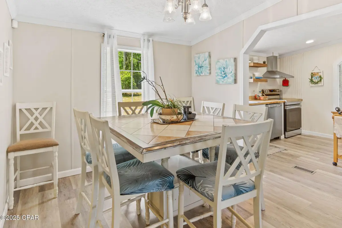 3811 Hicks Lake Lane, Vernon, FL 32462 - Image #1