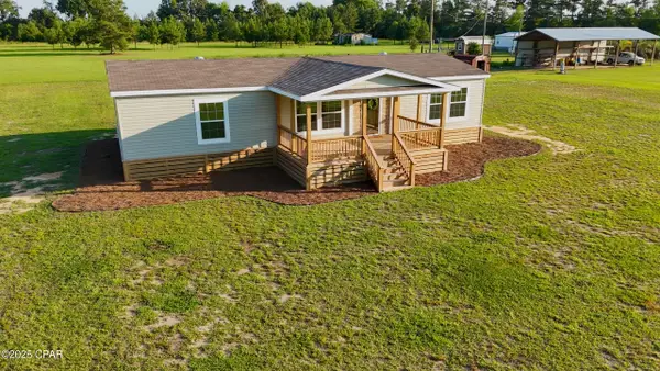 6815 Welcome Church Road, Grand Ridge, FL 32442