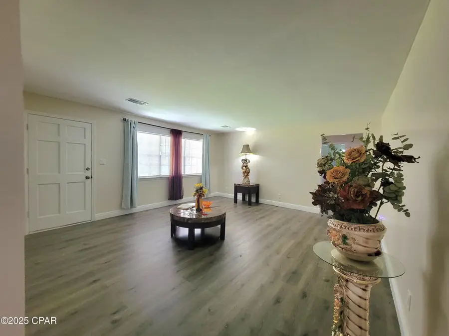 1021 8th Avenue, Graceville, FL 32440 - Image #3