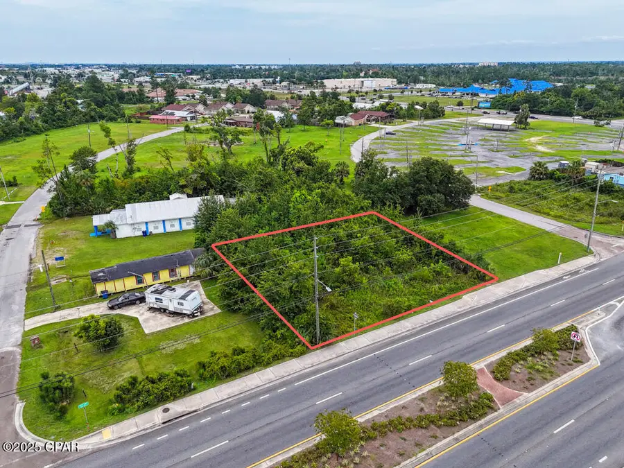 1411 N Cove Boulevard, Panama City, FL 32401 - Image #2